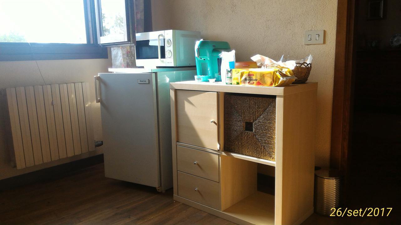 L'Ape In Corte Casa Di Campagna, Via Francigena Stanze E Colazione Vaccarizza Exterior foto